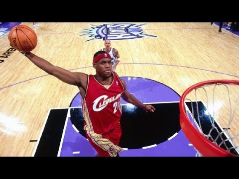 Who was the First Nba Player to Dunk 